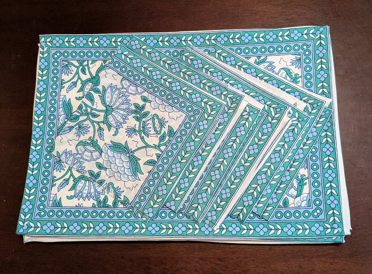 cotton table linen sets placemat napkin runner with green and blue floral pattern top view