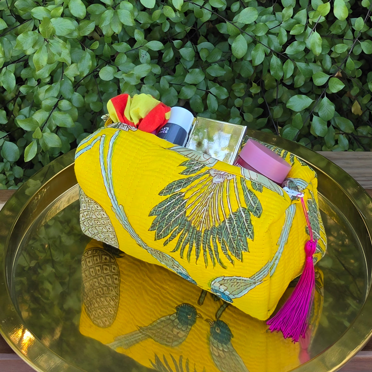 Birds in a Desert Make-up Bag