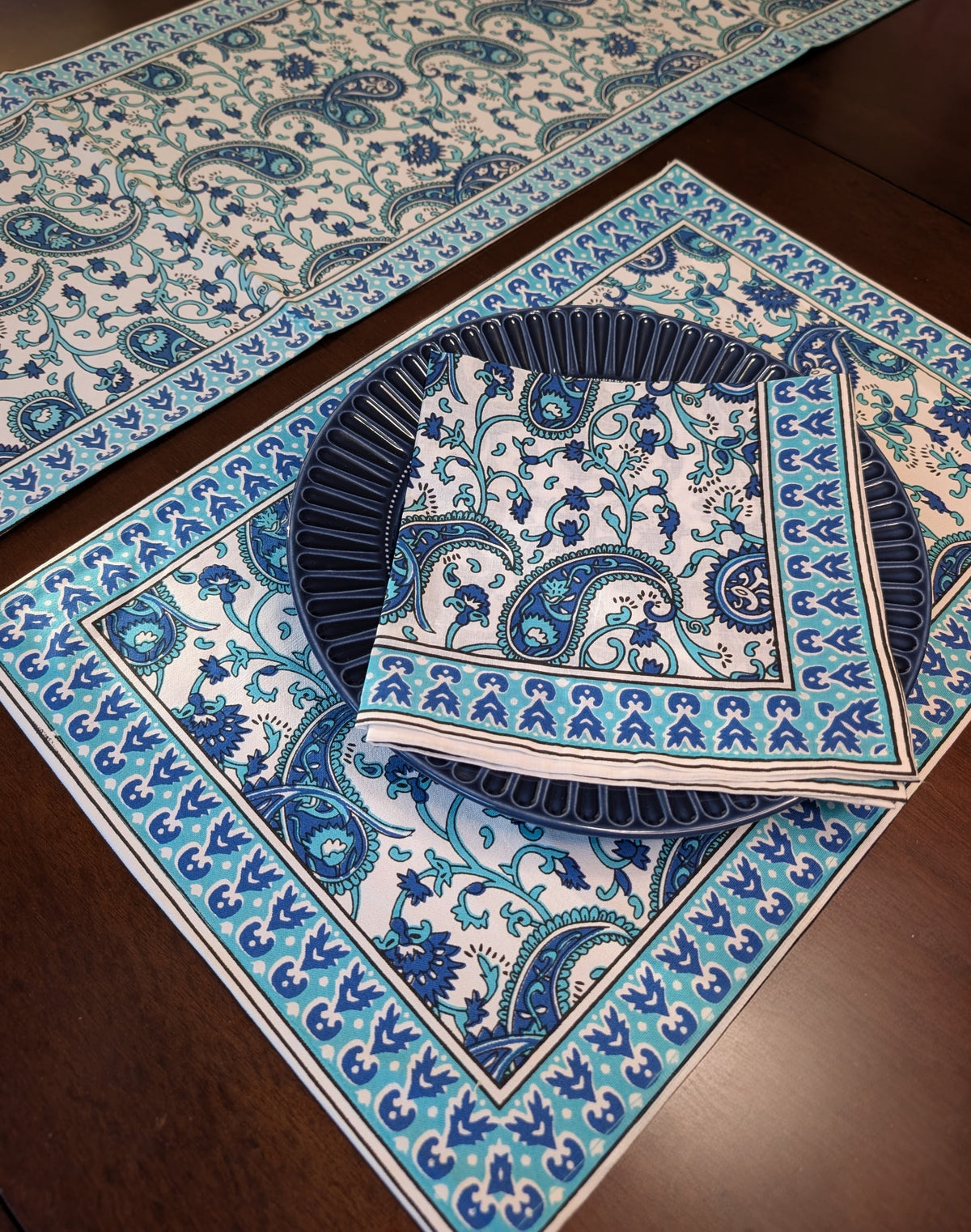 cotton table linen sets placemat napkin runner with blue and white paisley pattern