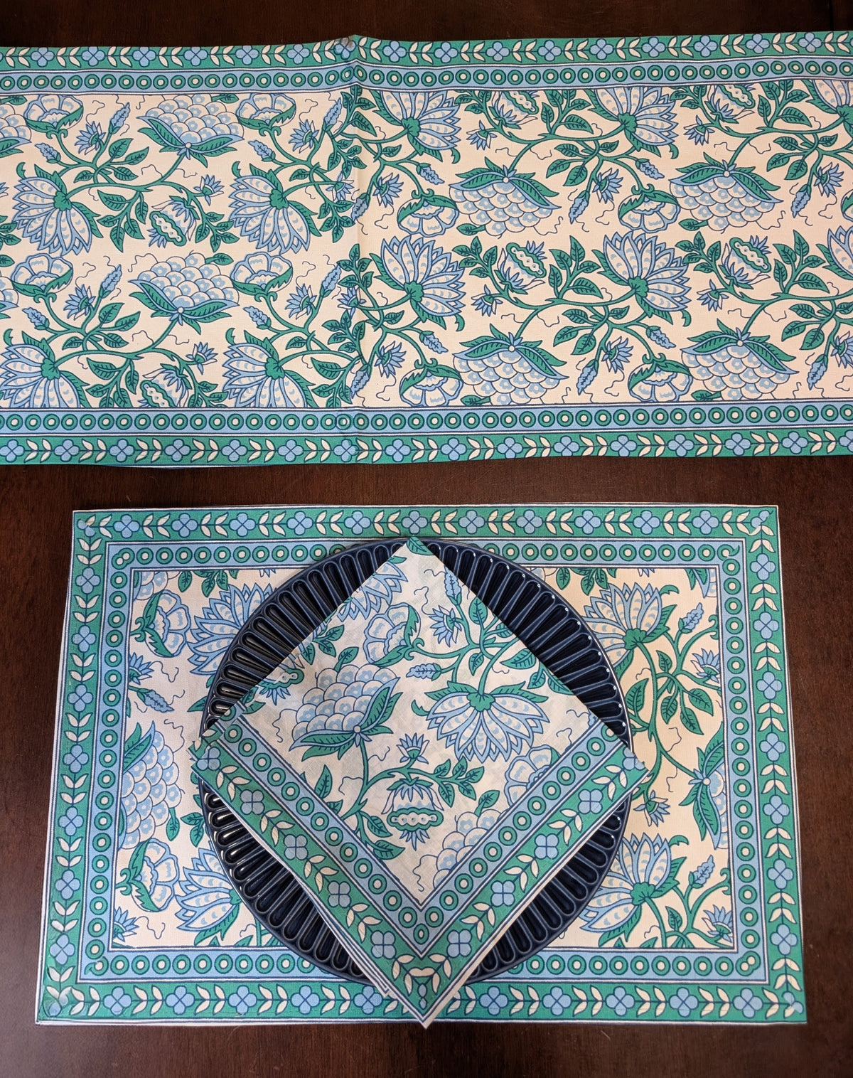 cotton table linen sets placemat napkin runner with green and blue floral pattern 