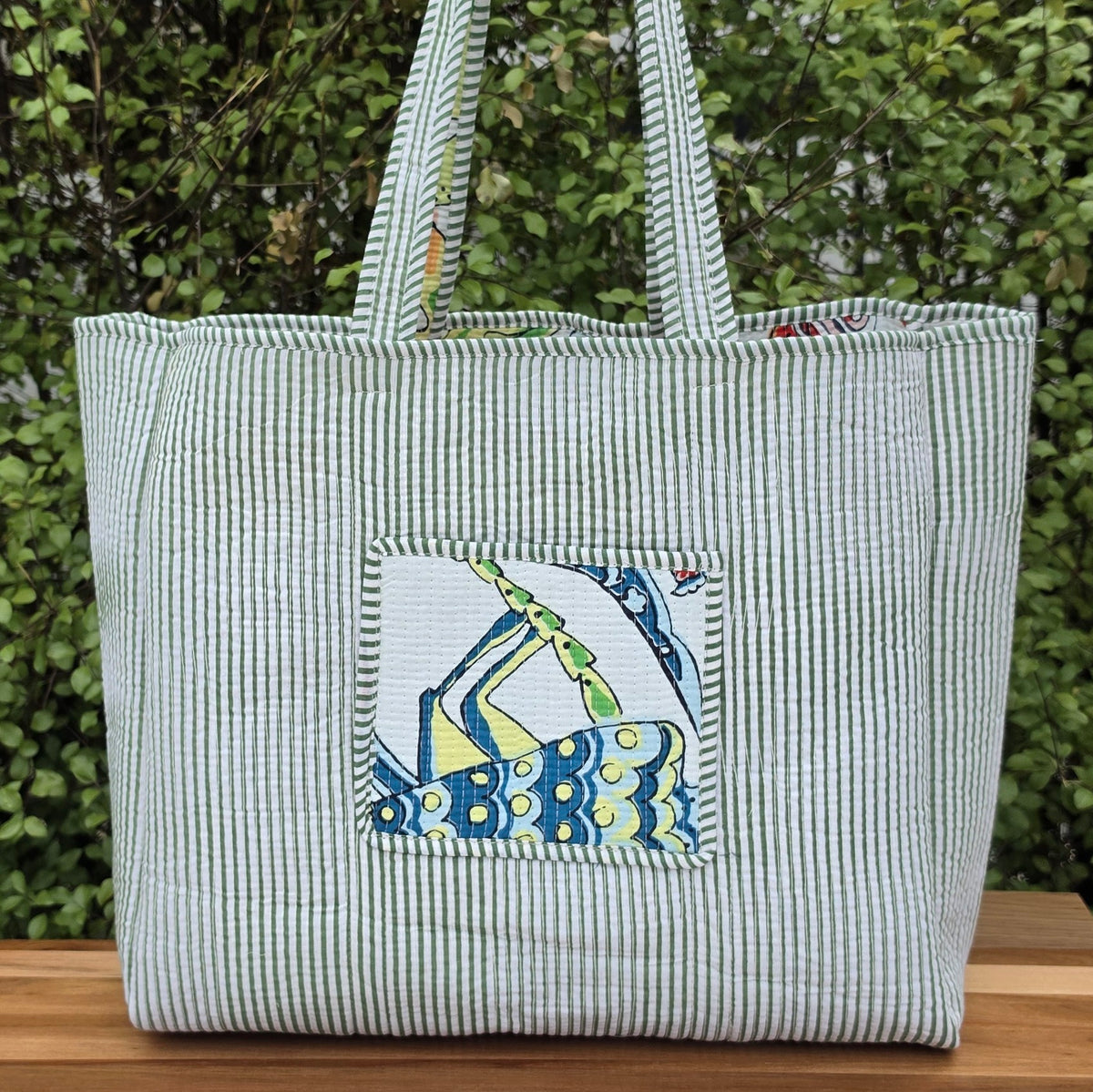 white vibrant bird print quilted cotton tote bag reversible machine washable with pockets reverse shot